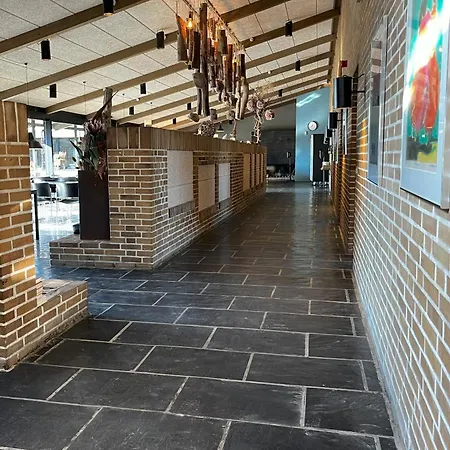 Alojamento de Acomodação e Pequeno-almoço Brogaarden Kursuscenter